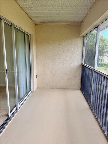 19216 Glenmoor Dr 19216, West Palm Beach, FL 33409