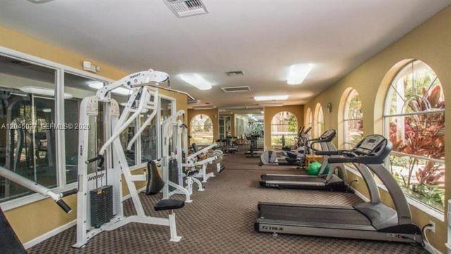 19216 Glenmoor Dr 19216, West Palm Beach, FL 33409