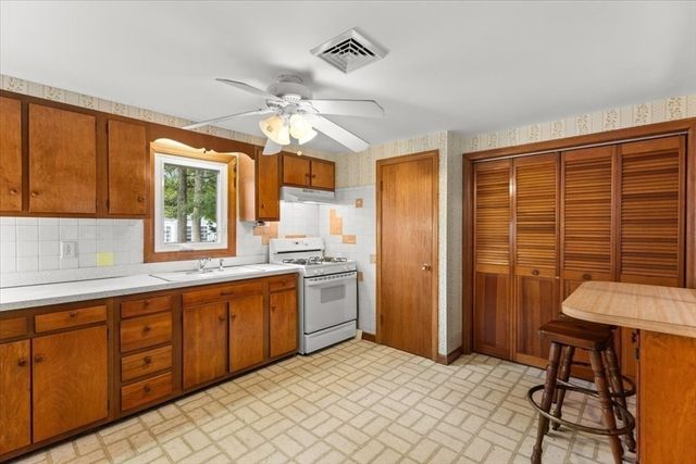 2 Sachem Path, Yarmouth, MA 02673