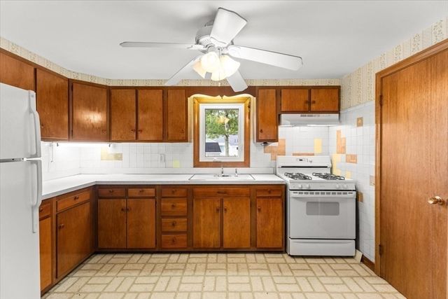 2 Sachem Path, Yarmouth, MA 02673