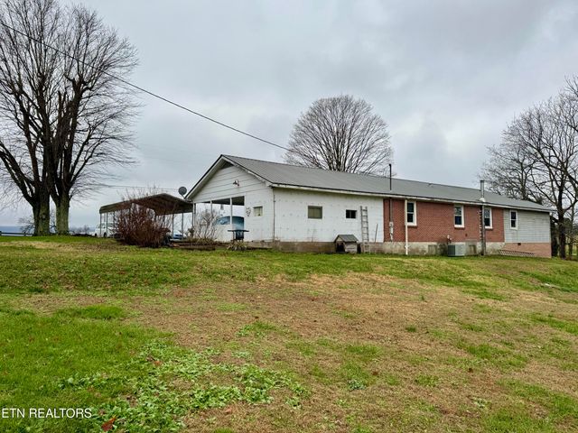 1781 Hodges Bridge Rd, Doyle, TN 38559