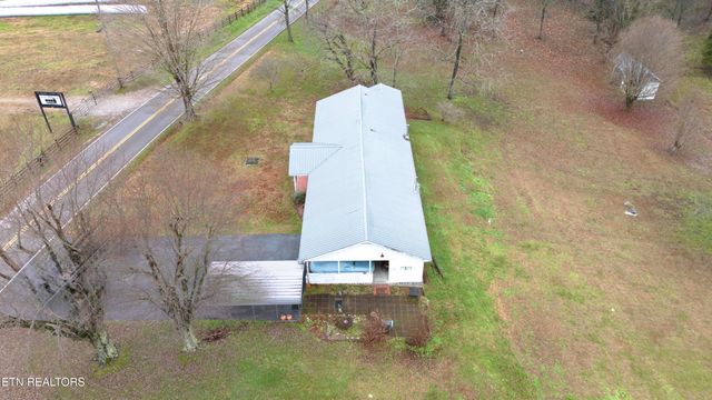 1781 Hodges Bridge Rd, Doyle, TN 38559