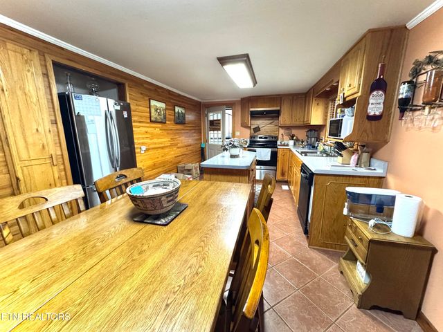 1781 Hodges Bridge Rd, Doyle, TN 38559