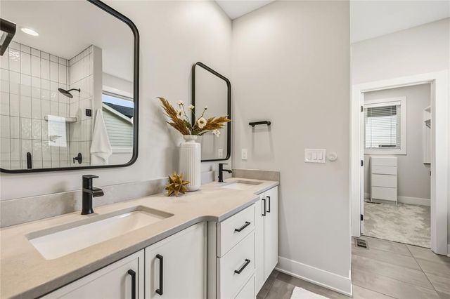 16320 Northpark Drive, Urbandale, IA 50323