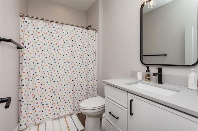 16320 Northpark Drive, Urbandale, IA 50323