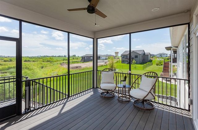 16320 Northpark Drive, Urbandale, IA 50323