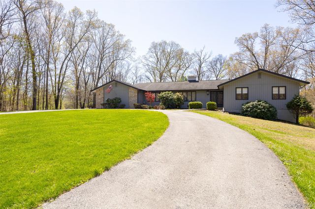 6 King Road, Hopewell Junction, NY 12533
