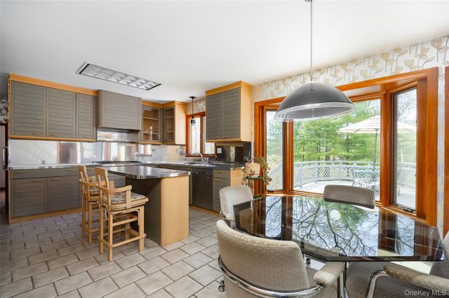 6 King Road, Hopewell Junction, NY 12533