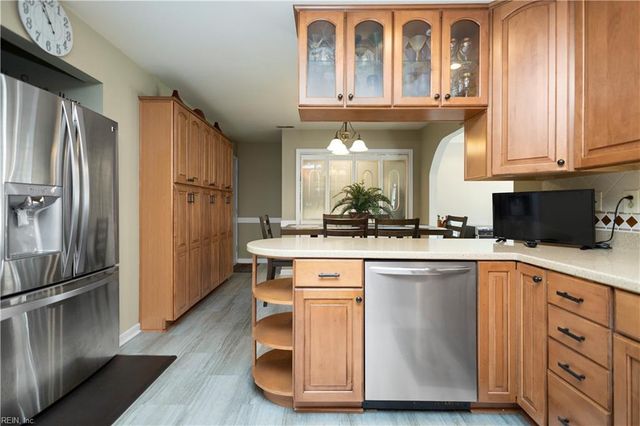4736 Ardmore LN, Virginia Beach, VA 23456