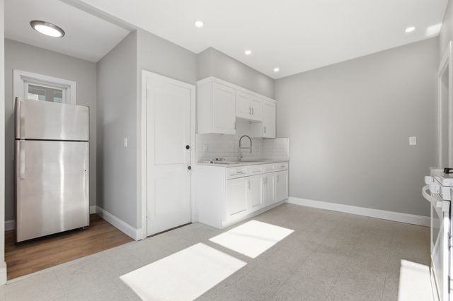 168 Brook, Milton, MA 02186