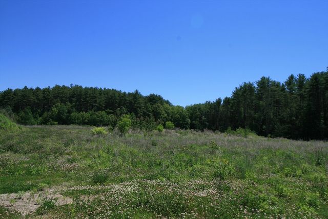 22 Hannum Meadows B, Northampton, MA 01060