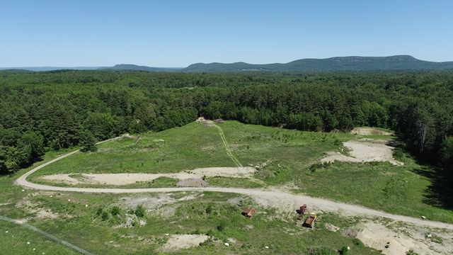 22 Hannum Meadows B, Northampton, MA 01060