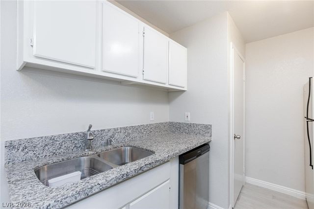 5171 Lindell Road 103, Las Vegas, NV 89118