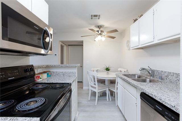 5171 Lindell Road 103, Las Vegas, NV 89118