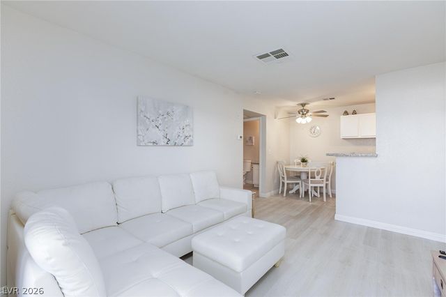 5171 Lindell Road 103, Las Vegas, NV 89118