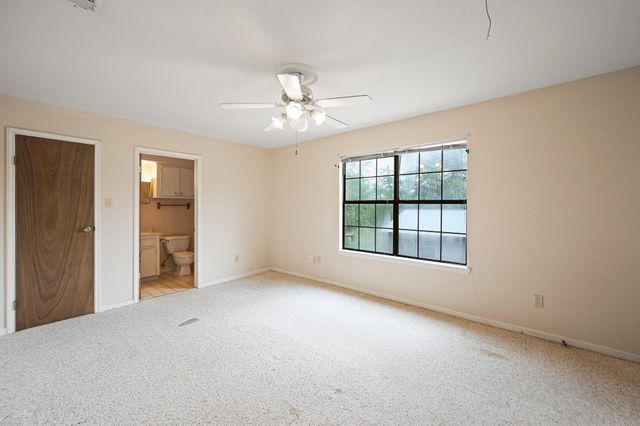 364 Nameless RD, Driftwood, TX 78619