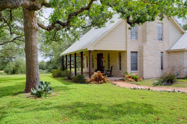 364 Nameless RD, Driftwood, TX 78619