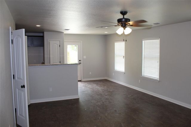 212 W Lake Street, Sherman, TX 75090