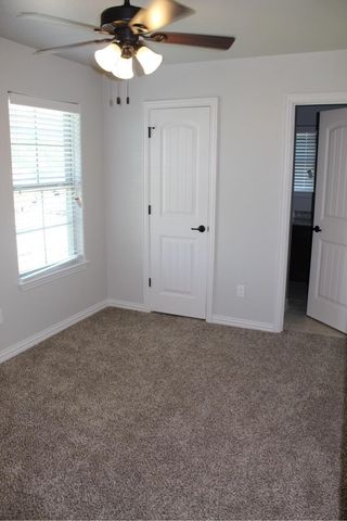 212 W Lake Street, Sherman, TX 75090