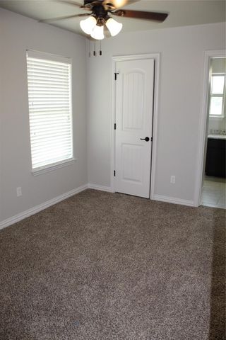 212 W Lake Street, Sherman, TX 75090