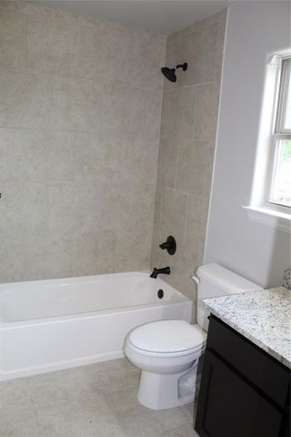 212 W Lake Street, Sherman, TX 75090
