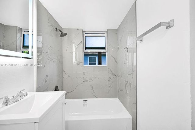 4109 SW 23rd St 1, Fort Lauderdale, FL 33317