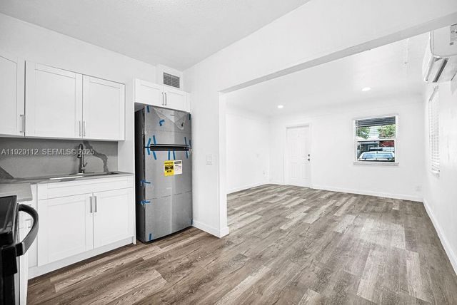 4109 SW 23rd St 1, Fort Lauderdale, FL 33317