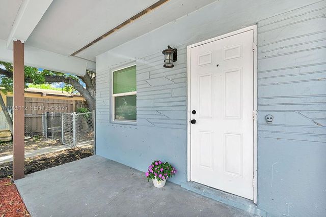 4109 SW 23rd St 1, Fort Lauderdale, FL 33317