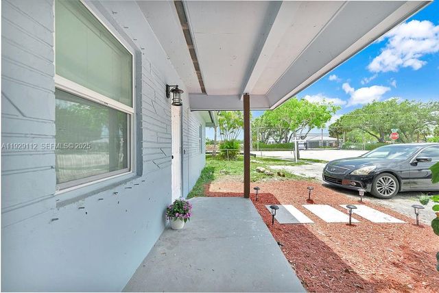 4109 SW 23rd St 1, Fort Lauderdale, FL 33317