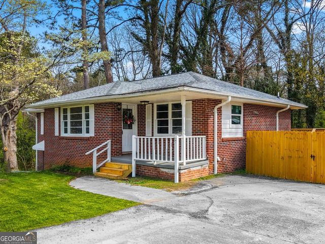 99 Hilltop Lane, Toccoa, GA 30577