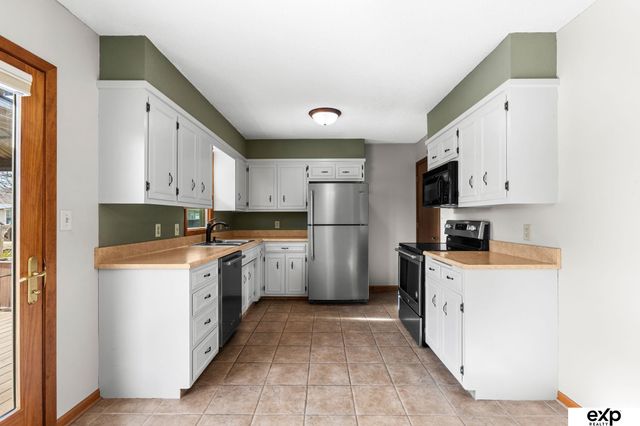 2309 Jean Drive, Fremont, NE 68025