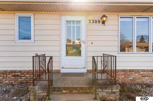 2309 Jean Drive, Fremont, NE 68025