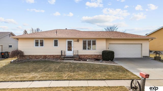 2309 Jean Drive, Fremont, NE 68025