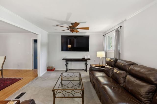 6567 Brownlee Dr, Nashville, TN 37205