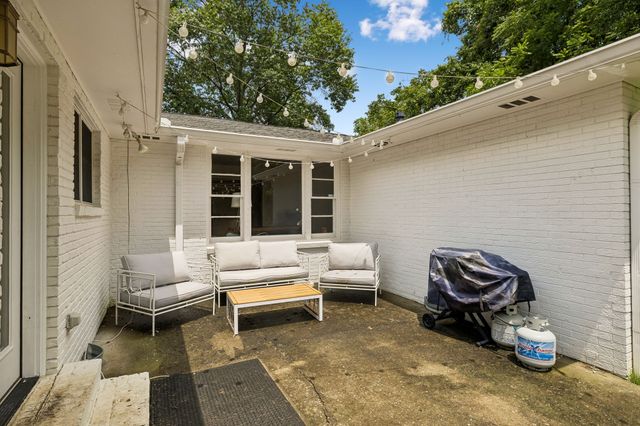 6567 Brownlee Dr, Nashville, TN 37205
