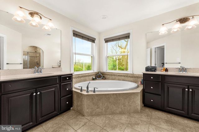 408 QUARRY POINT RD, Malvern, PA 19355