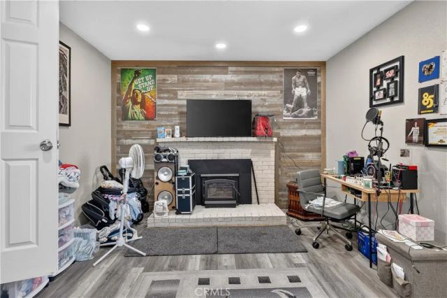 1565 E Santa Fe, Merced, CA 95340