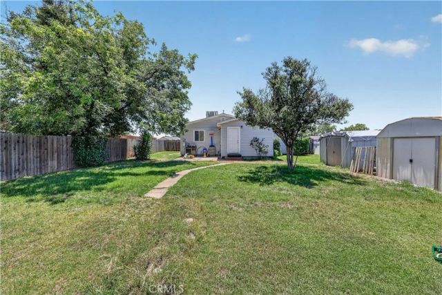 1565 E Santa Fe, Merced, CA 95340
