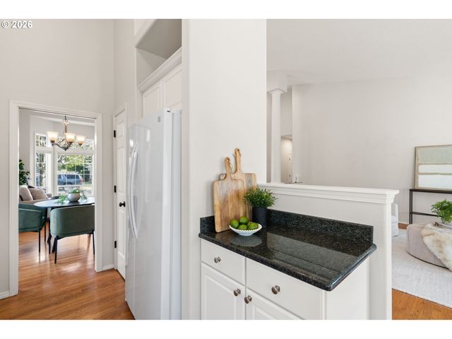 17786 Sw FREDERICK Ln, Sherwood, OR 97140