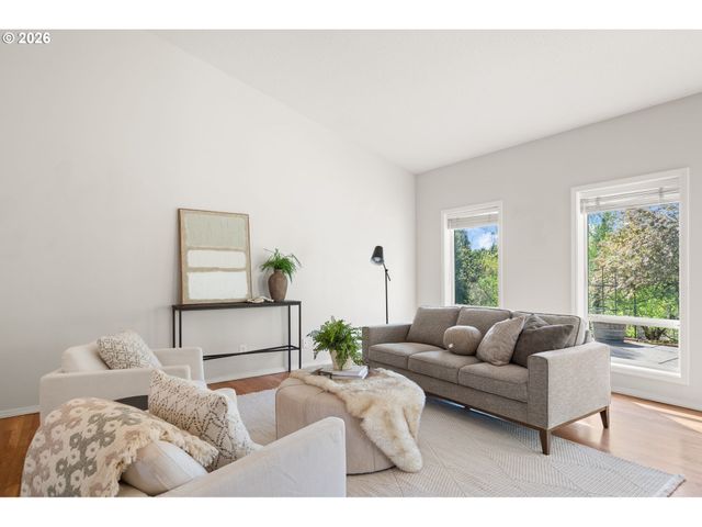 17786 Sw FREDERICK Ln, Sherwood, OR 97140