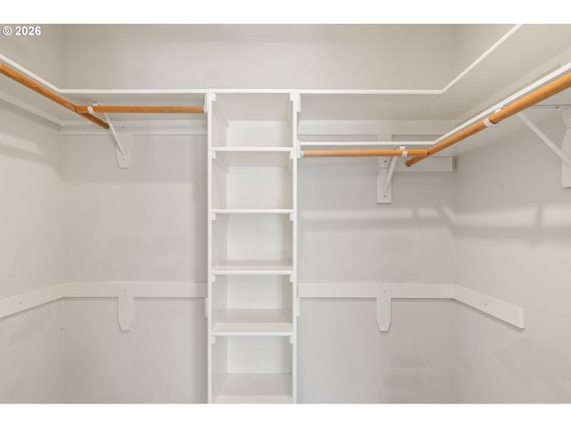 17786 Sw FREDERICK Ln, Sherwood, OR 97140