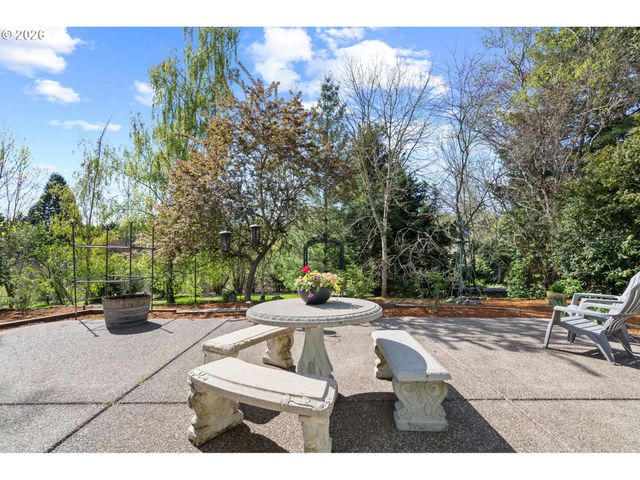 17786 Sw FREDERICK Ln, Sherwood, OR 97140