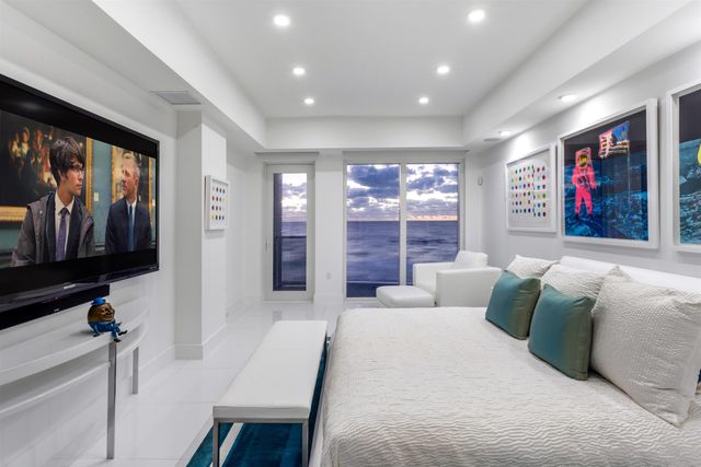 1200 Hillsboro Mile 1305, Hillsboro Beach, FL 33062