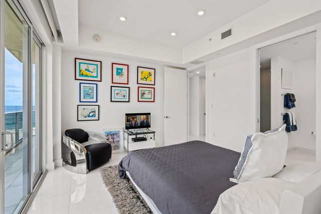 1200 Hillsboro Mile 1305, Hillsboro Beach, FL 33062