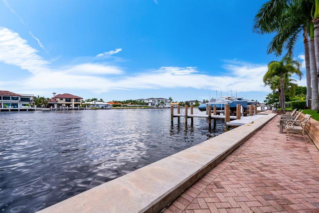 1200 Hillsboro Mile 1305, Hillsboro Beach, FL 33062