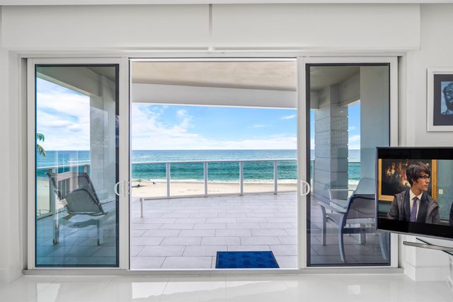 1200 Hillsboro Mile 1305, Hillsboro Beach, FL 33062