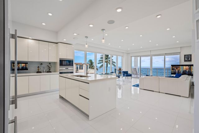 1200 Hillsboro Mile 1305, Hillsboro Beach, FL 33062