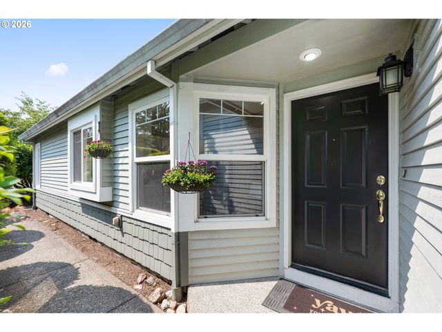 9837 Nw SILVER RIDGE Loop Nw, Portland, OR 97229