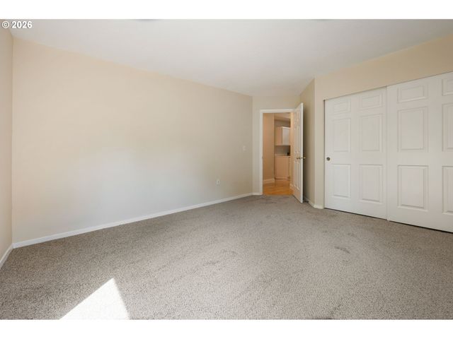 9837 Nw SILVER RIDGE Loop Nw, Portland, OR 97229