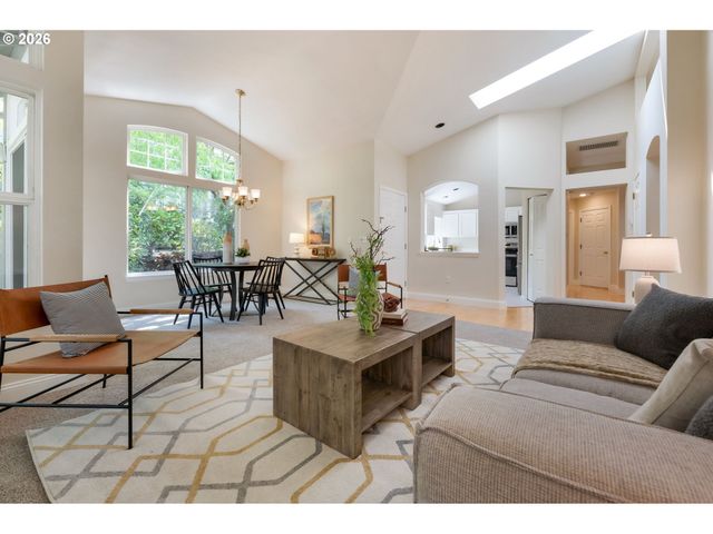 9837 Nw SILVER RIDGE Loop Nw, Portland, OR 97229